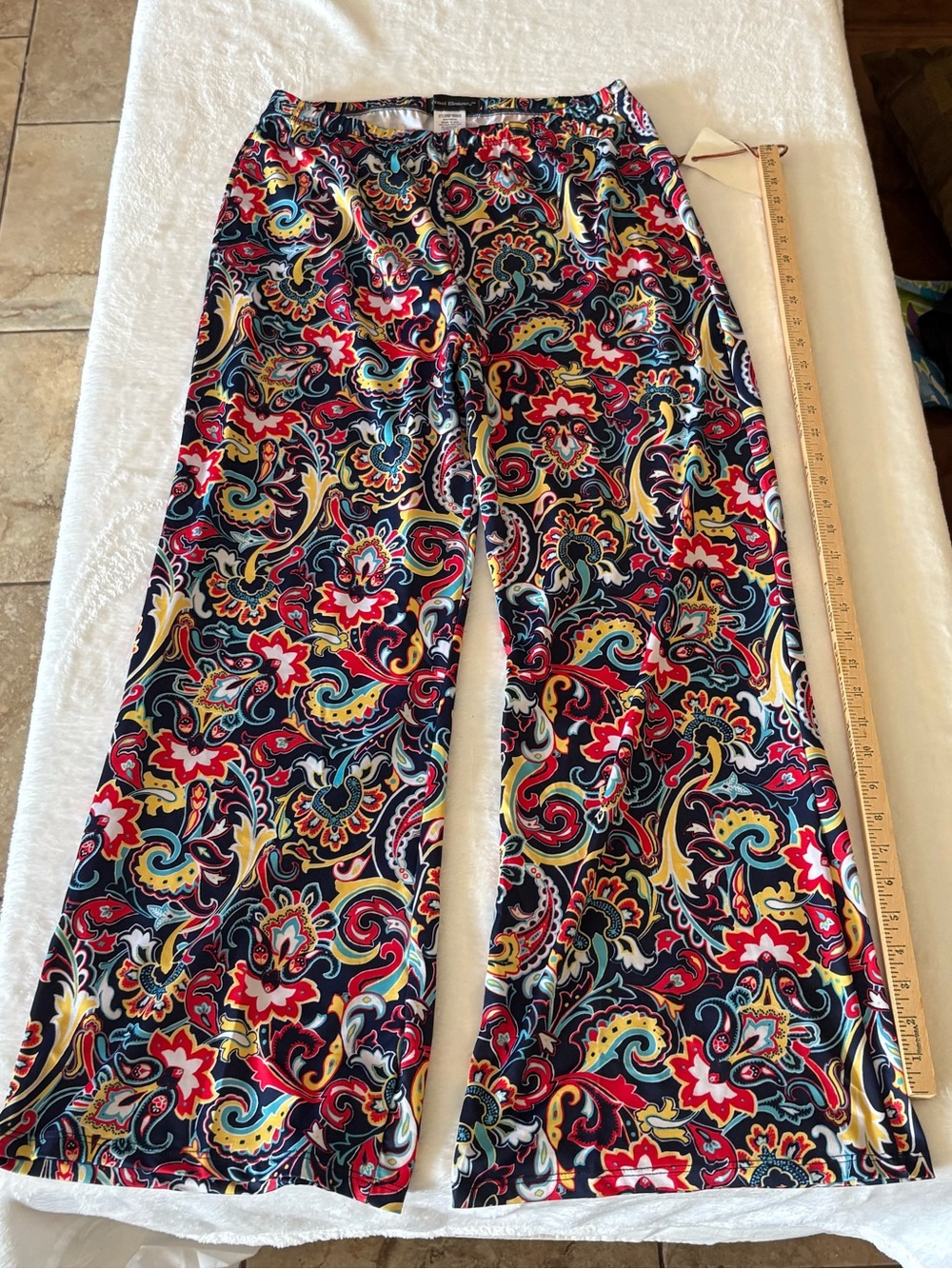 Women’s Multicolor Paisley Lounge Pants - Comfortable pant